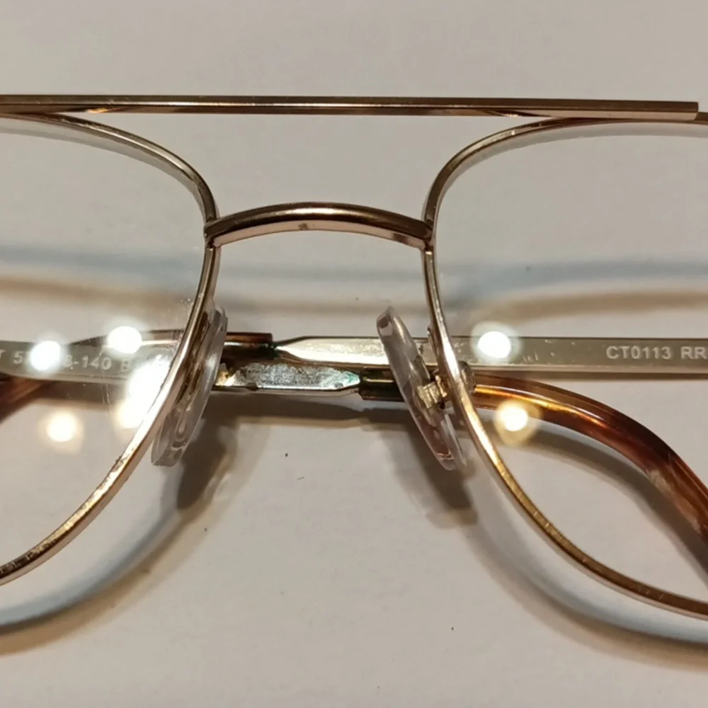 Foster Grant Aviator Style Magnifier Reading Glasses Frame Columbia storage case